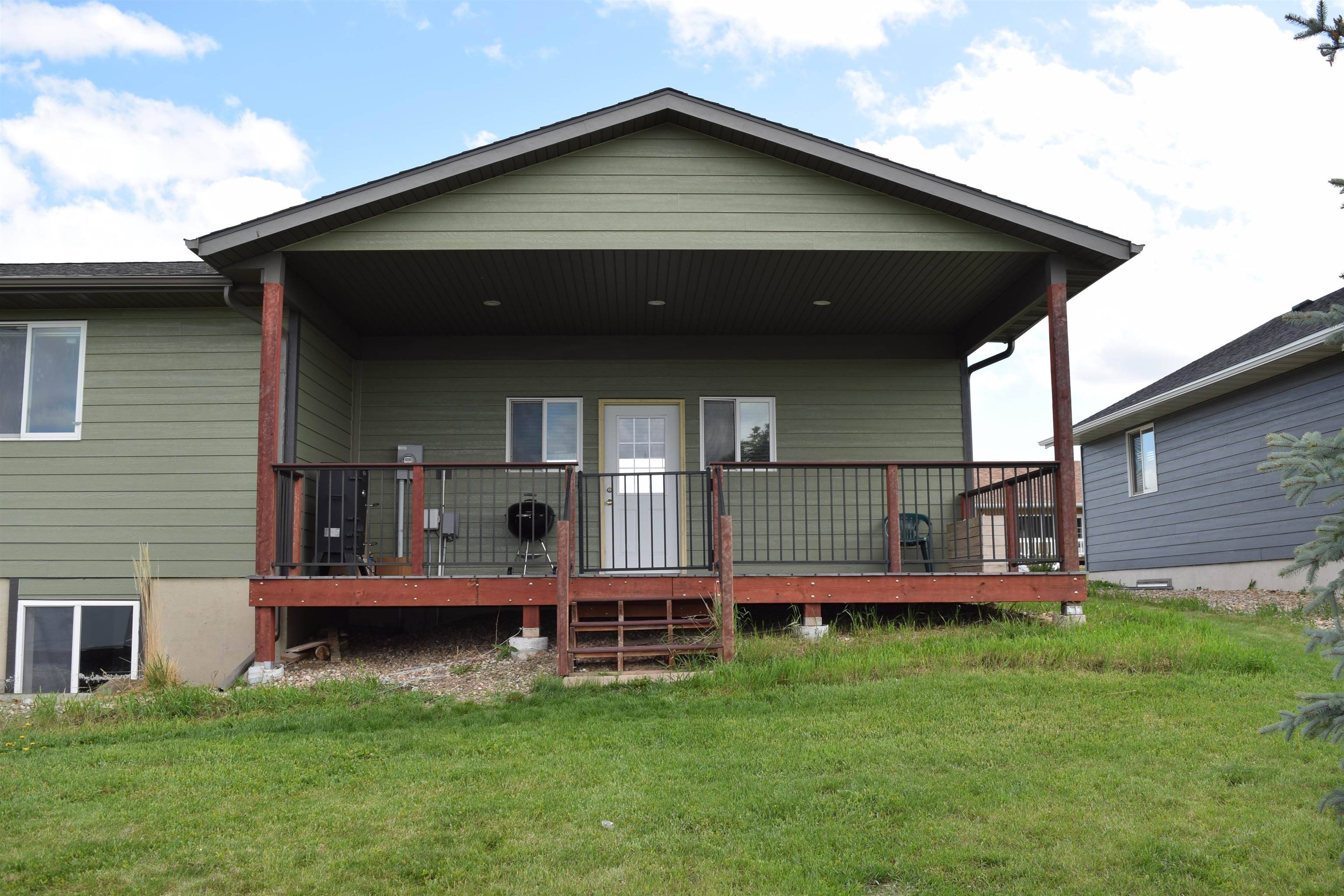 Belle Fourche, SD 57717,727 Taylor Court