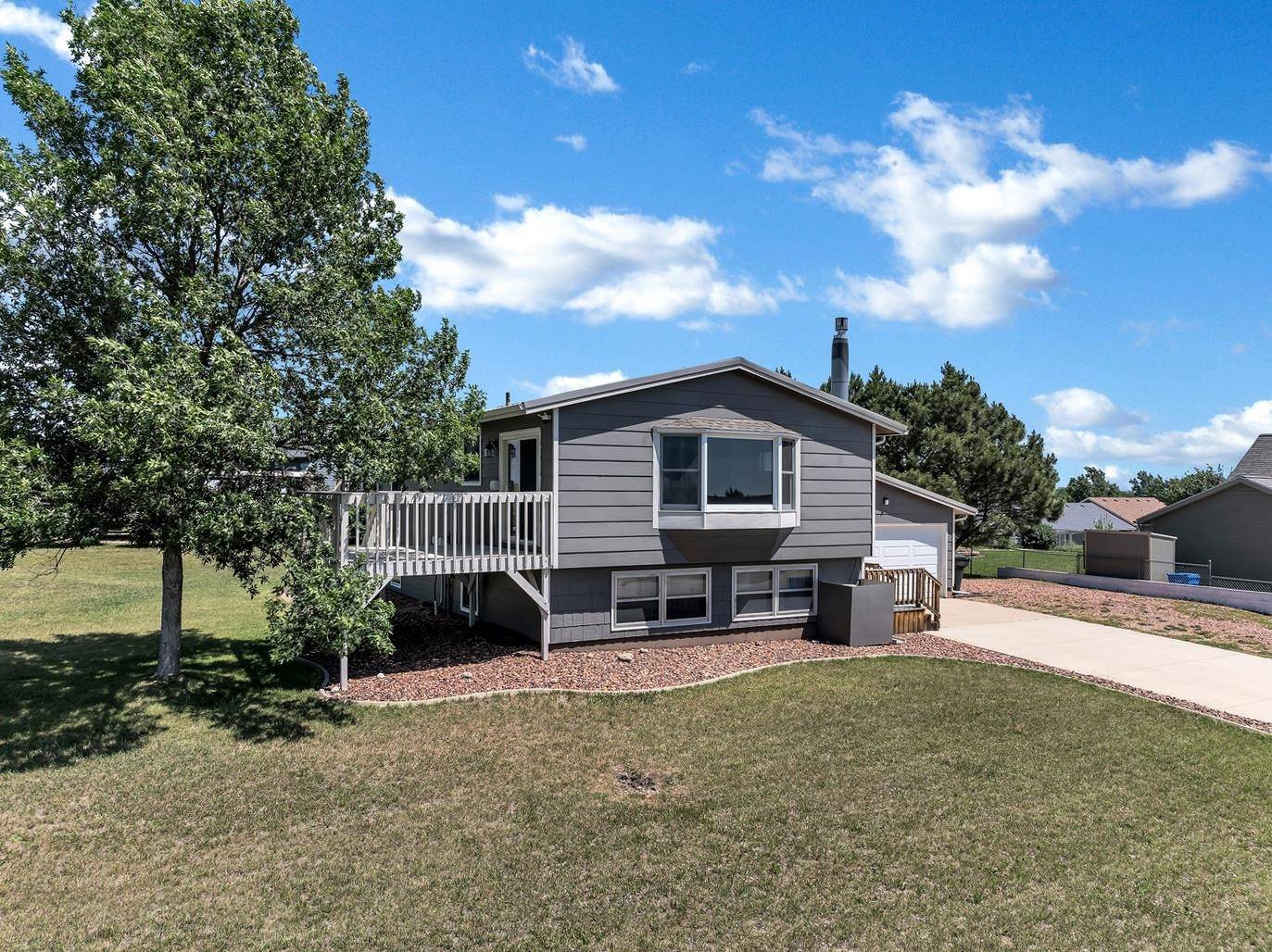 705 Zenith Street, Belle Fourche, SD 57717