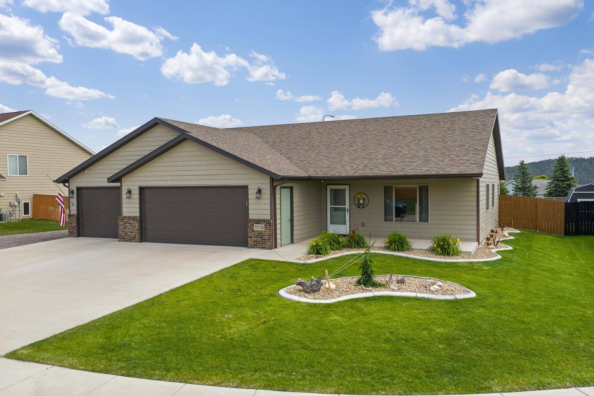 10138 Willmington Drive, Summerset, SD 57718