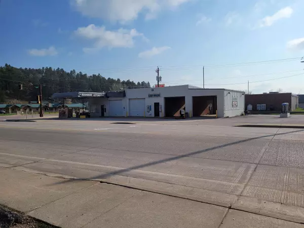 104 W Mt. Rushmore Road, Custer, SD 57730