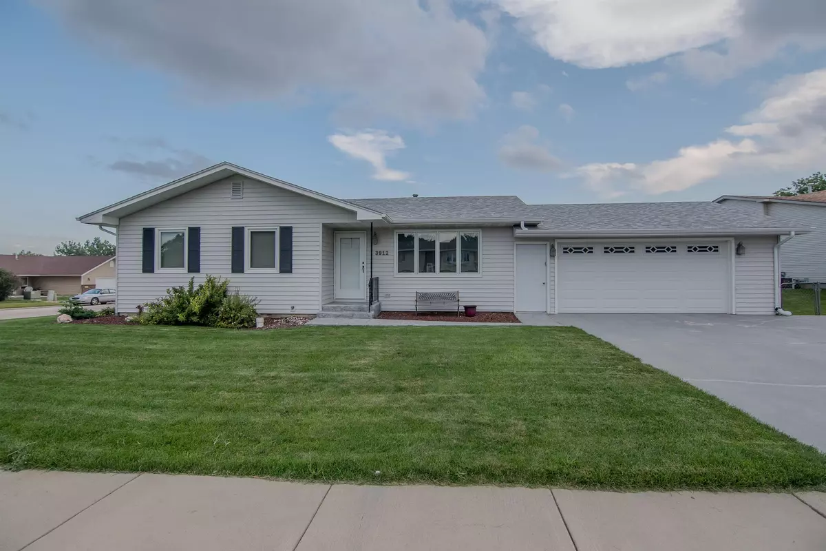 Rapid City, SD 57701,3912 Maple Avenue