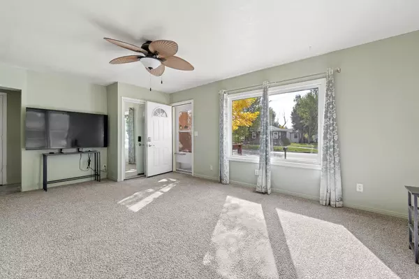 Rapid City, SD 57701,242 Anamosa Street