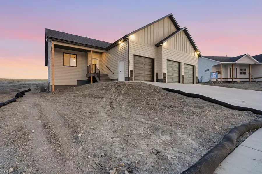 4852 Papillion Dr, Rapid City, SD 57703