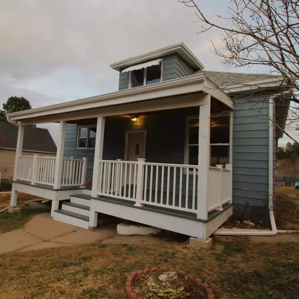 8 Parkdale Avenue, Lead, SD 57754