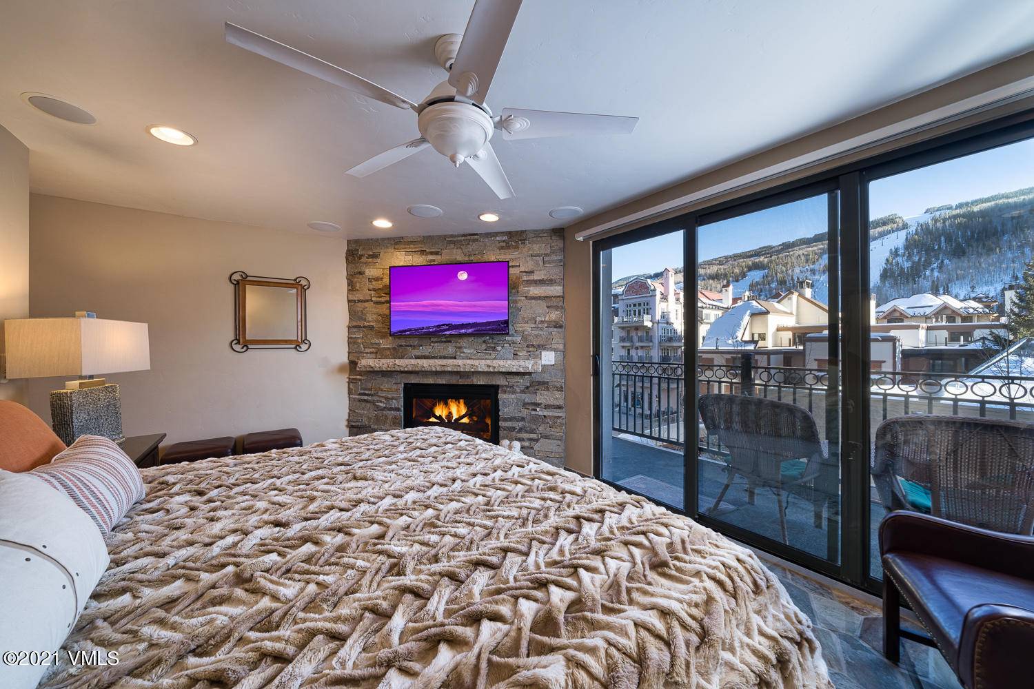 Vail, CO 81657,610 W Lionshead CIR 212