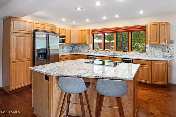 Eagle-vail, CO 81620,425 Deer BLVD A