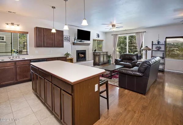 Gypsum, CO 81637,141 Cochise DR