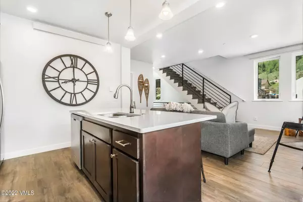 Red Cliff, CO 81649,187 Water ST H