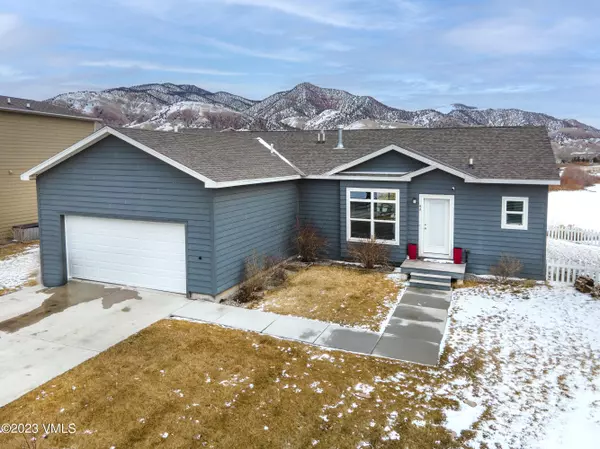 Dotsero, CO 81637,62 Rainbow CIR