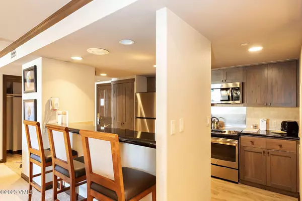 Beaver Creek, CO 81620,210 Offerson RD R-112/ Week 38