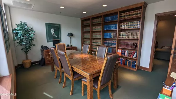 Edwards, CO 81632,97 Main ST W204