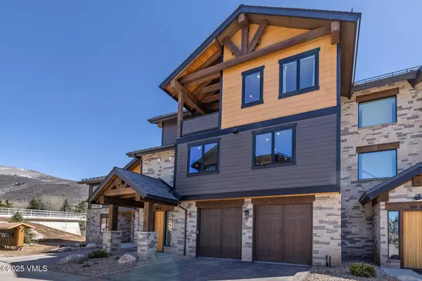 100 Goldfinch LN 2D, Avon, CO 81620