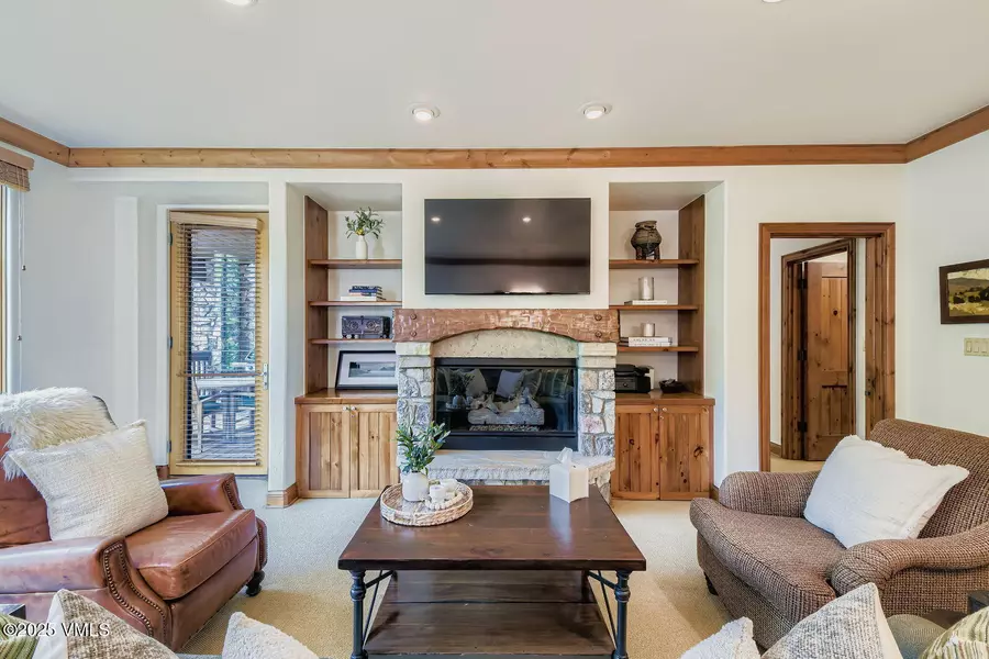 51 Offerson RD 202, Beaver Creek, CO 81620