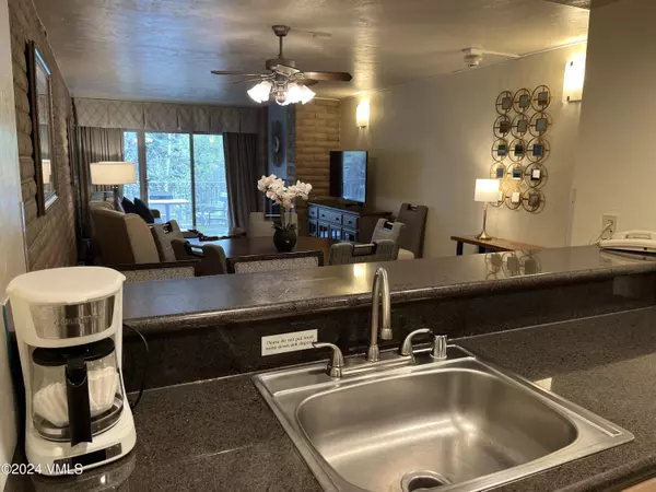 Vail, CO 81657,1020 Vail View DR 2212-20