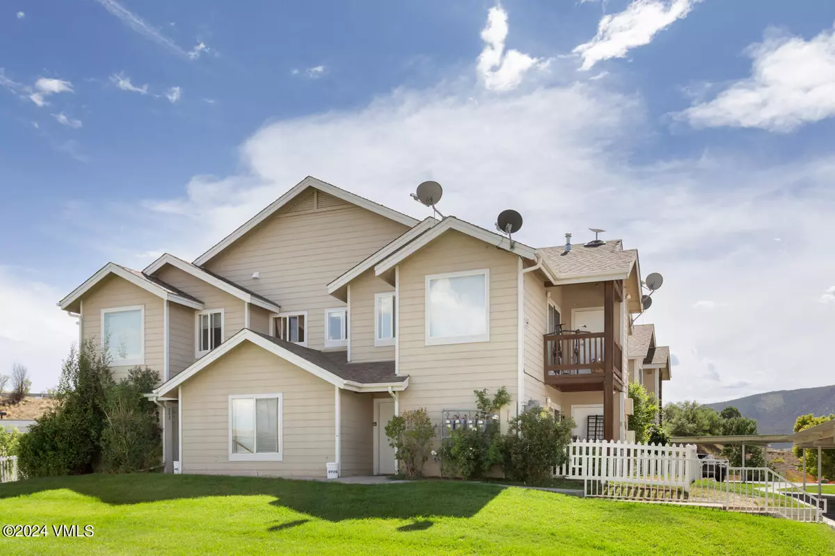 Gypsum, CO 81637,127 Jules H-204