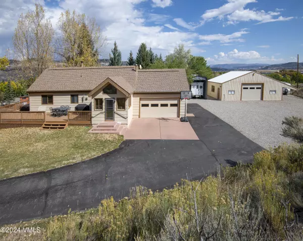 220 Beacon RD, Gypsum, CO 81637