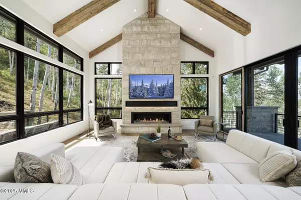 Edwards, CO 81632,880 Forest TRL