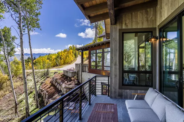 Edwards, CO 81632,880 Forest TRL