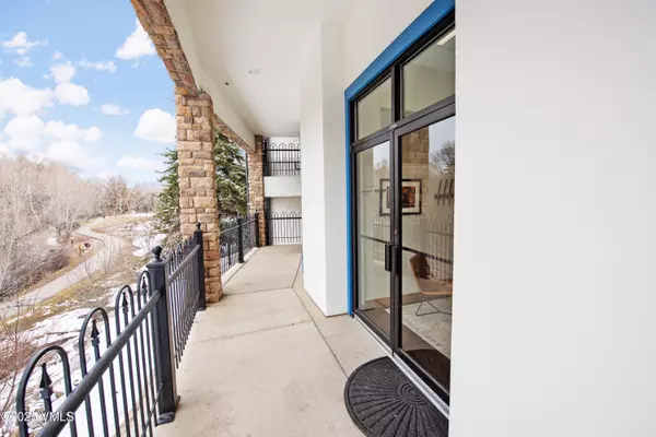 225 Main ST C-104, Edwards, CO 81632