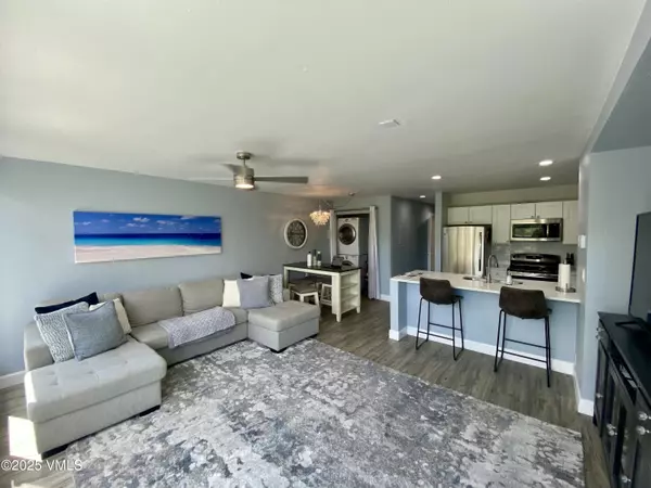 Vail, CO 81658,1100 N Frontage W 2401