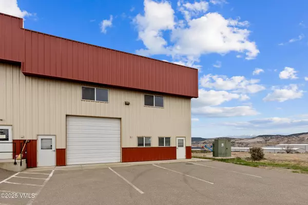 210 SPRING CREEK RD #B5, Gypsum, CO 81637