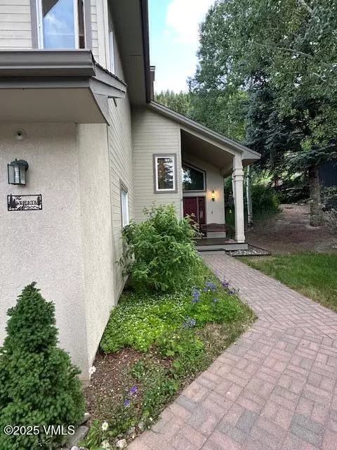 Eagle-vail, CO 81620,1116 Deer Blvd #W