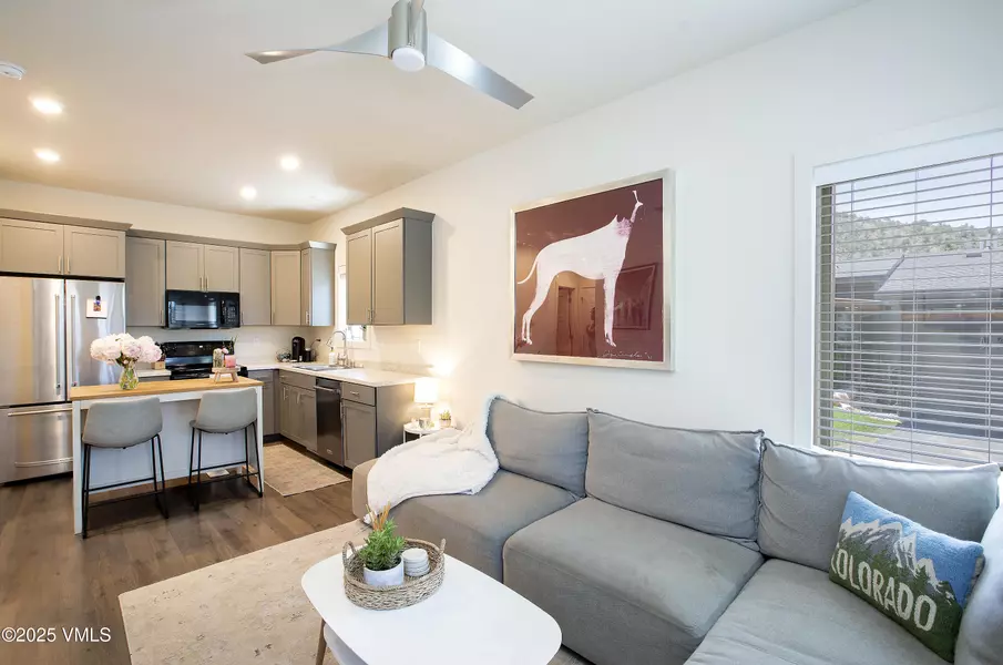 2 Uneva CT B3, Eagle, CO 81631