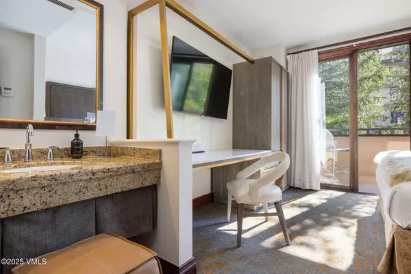 Beaver Creek, CO 81620,26 Avondale 211