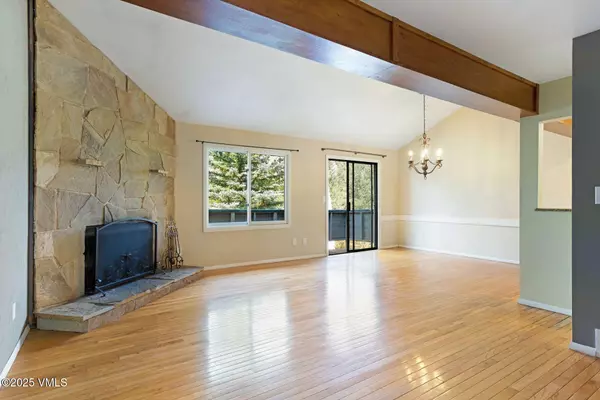 Avon, CO 81620,853 Deer BLVD 3