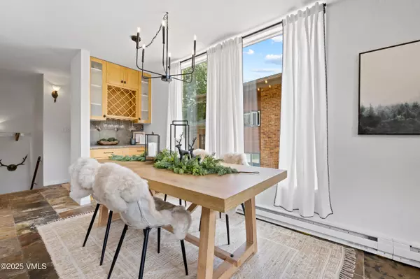 54 Columbine CIR A8, Eagle-vail, CO 81620
