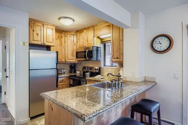 Vail, CO 81657,4680 Vail Racquet Club DR 14