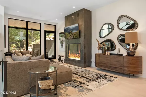 Vail, CO 81657,670 Forest 7-B