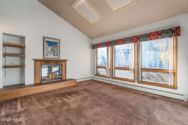 Avon, CO 81620,171 Deer BLVD #B