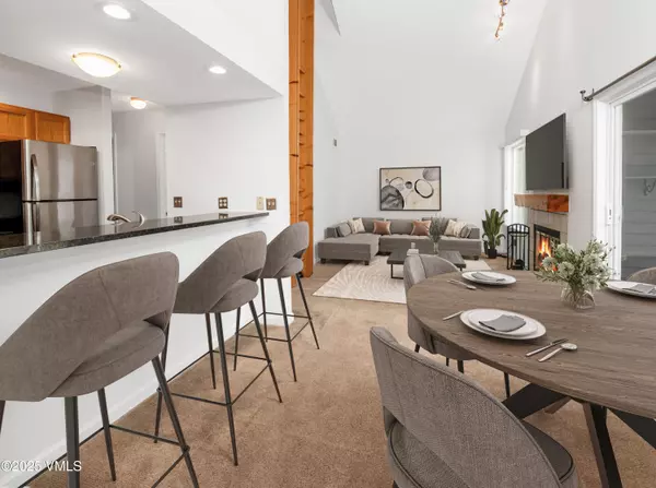 Edwards, CO 81632,34999 Hwy 6 O303