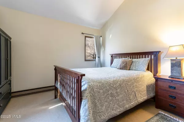 Vail, CO 81657,945 Red Sandstone RD B-6