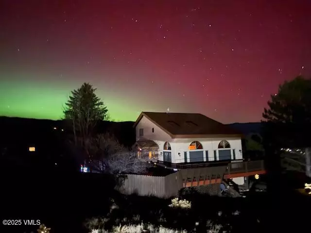 13 Pinion LN, Eagle, CO 81631