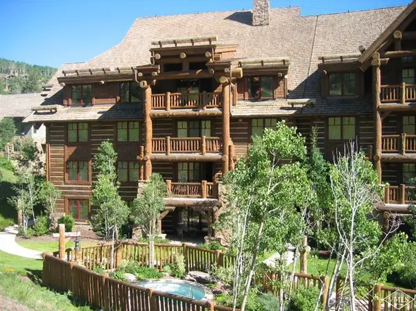 100 Bachelor Ridge 3504, Beaver Creek, CO 81620