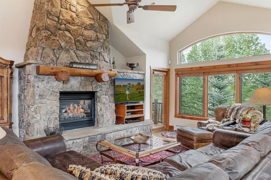 111 Knudson Ranch RD, Edwards, CO 81632