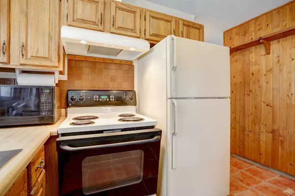 Red Cliff, CO 81649,400 Water ST