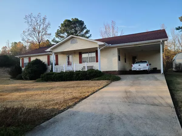 21 Ellis St, Russellville, AL 35654