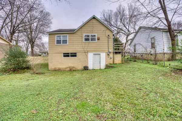 Florence, AL 35631,320 S Richards St