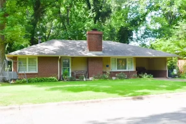 314 McKinley Ave, Florence, AL 35630