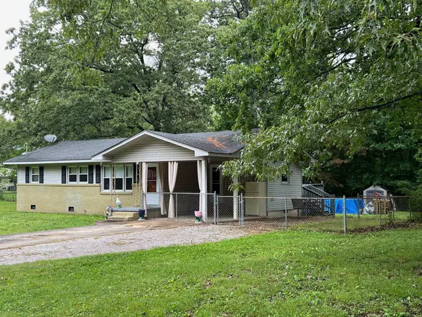 Cherokee, AL 35616,1090 Pine St