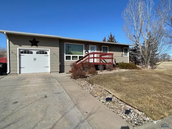 718 E Meade St, Rapid, SD 57701