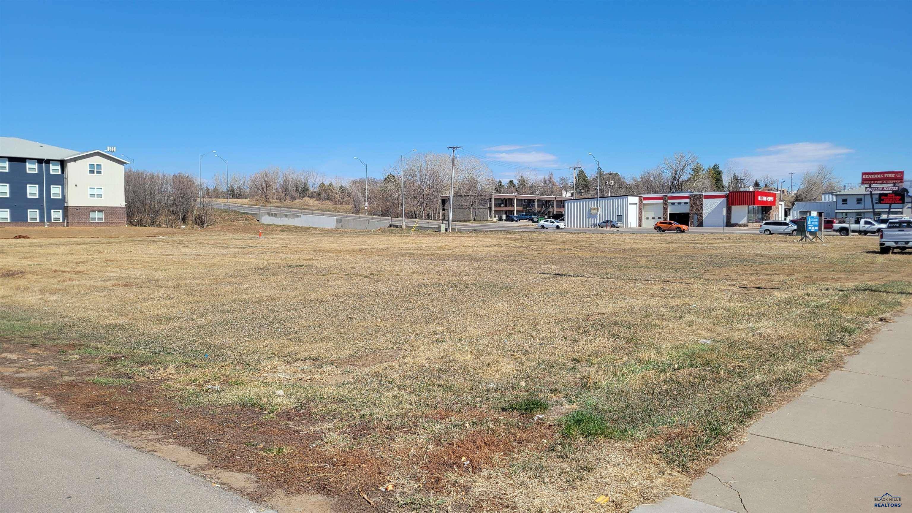 Rapid City, SD 57701,520 E Omaha St