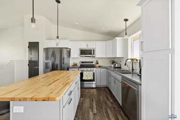 Box Elder, SD 57719,15053 Royal Run