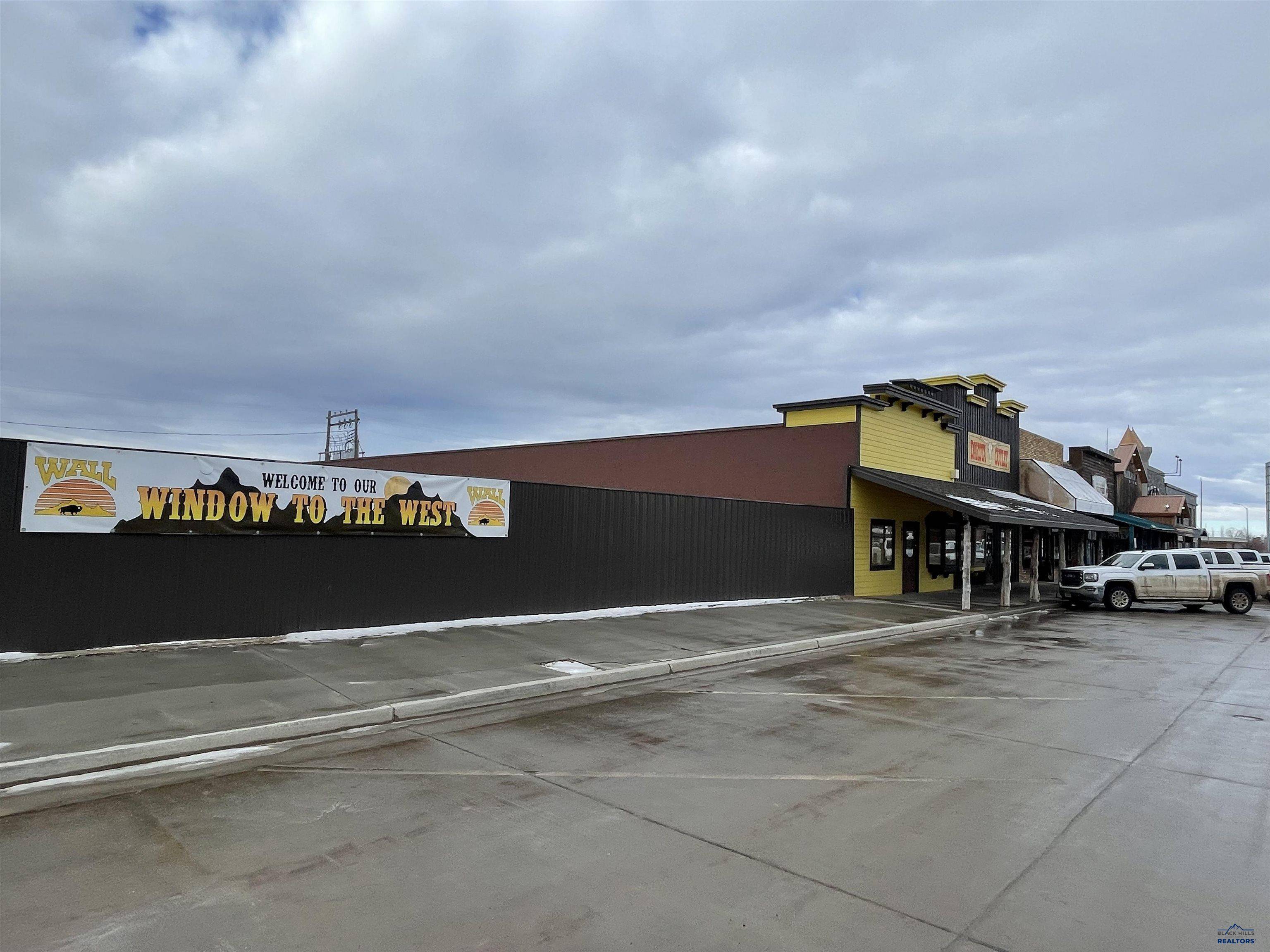 Wall, SD 57790,525 Main St