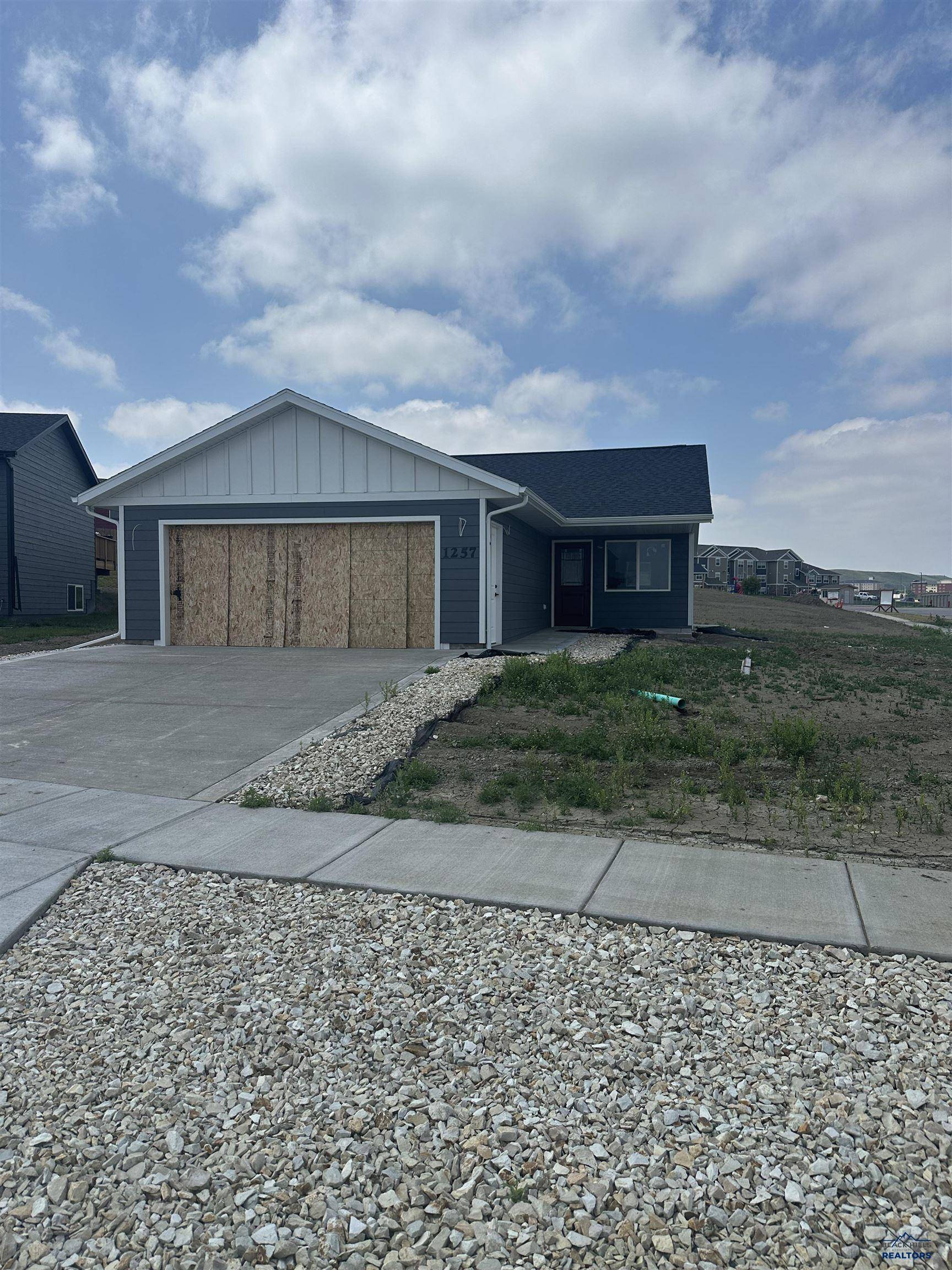 1257 Kenai Dr, Box Elder, SD 57719