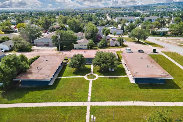 201 E Nowlin St, Rapid City, SD 57701