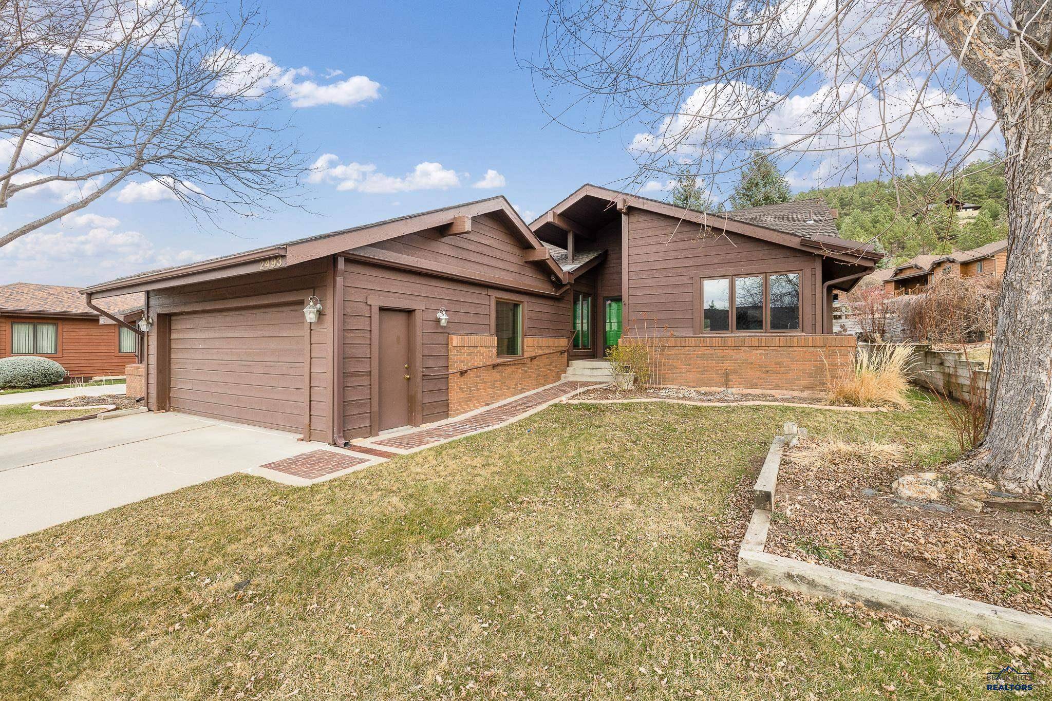 2493 Broadmoor Ct, Rapid City, SD 57702